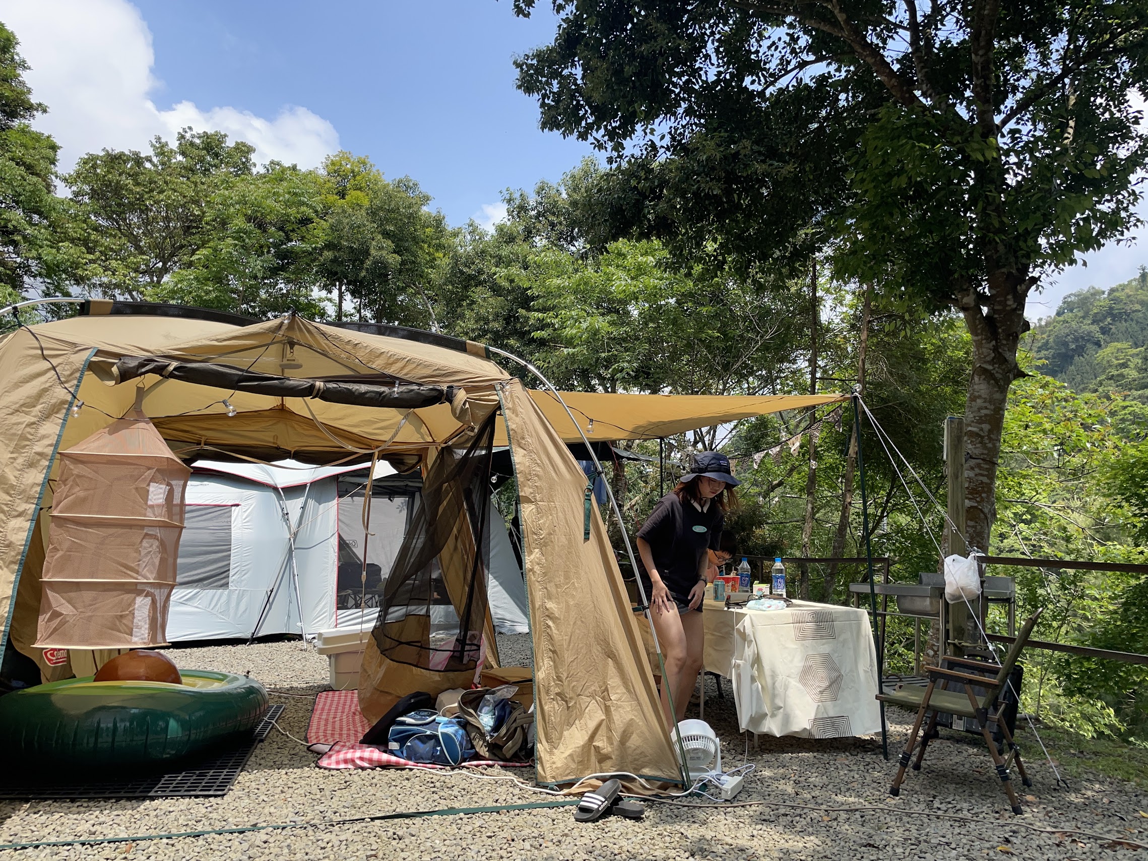 露營花湖美地搭帳照片