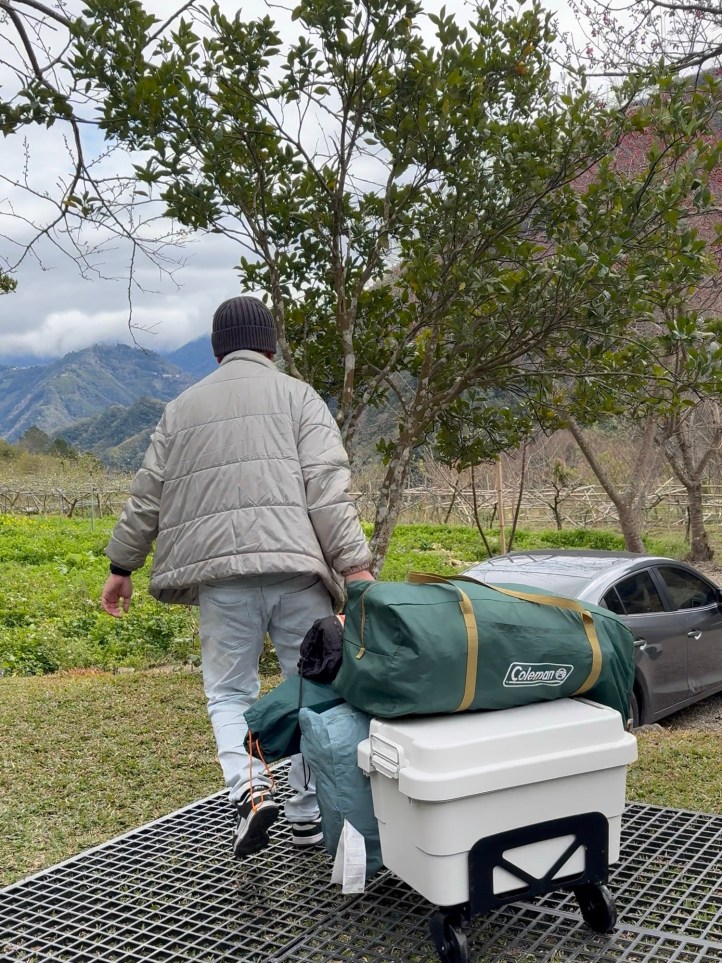 比固花園下行李