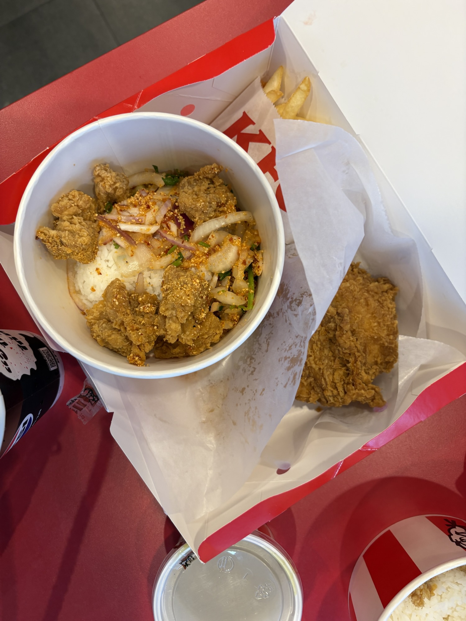 泰國肯德基 辣雞飯