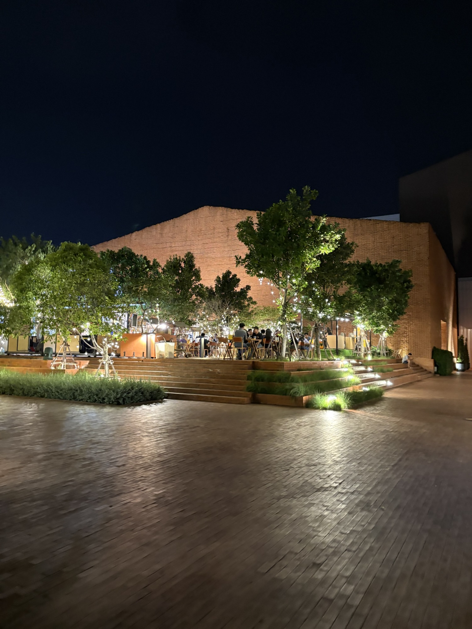 大城盛泰樂酒店周遭