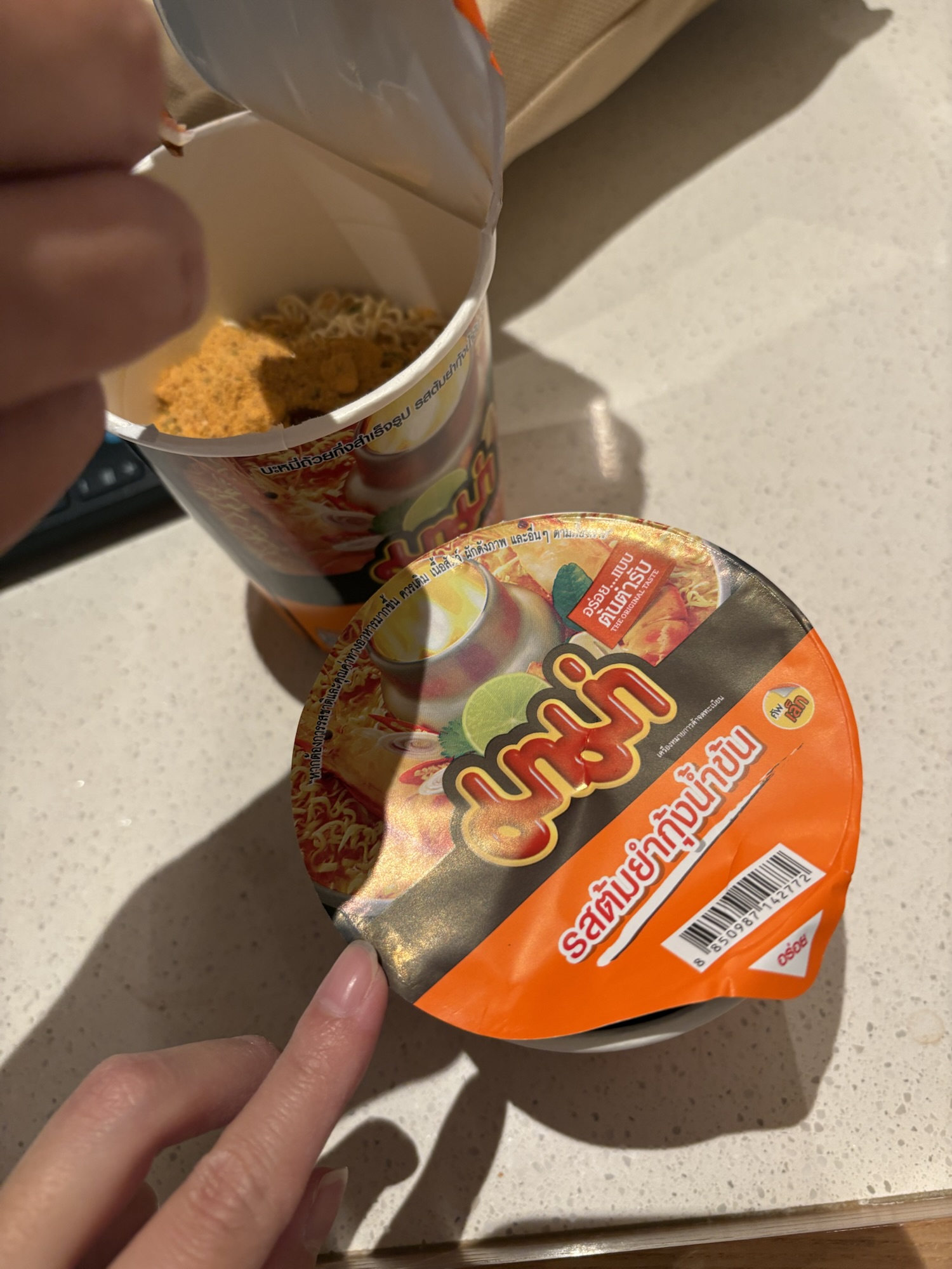 泰國好吃冬陰功泡麵