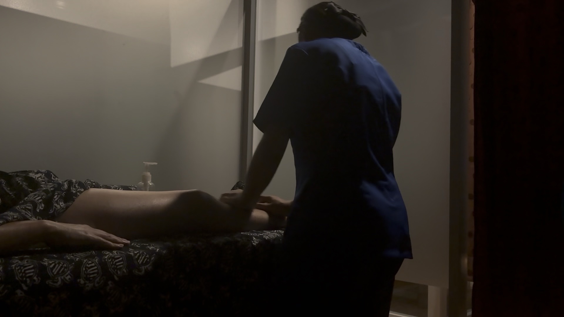 峇里島熱石按摩